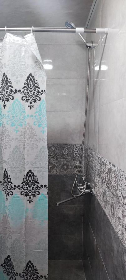 קזבגי Guest House Lela Rezo מראה חיצוני תמונה